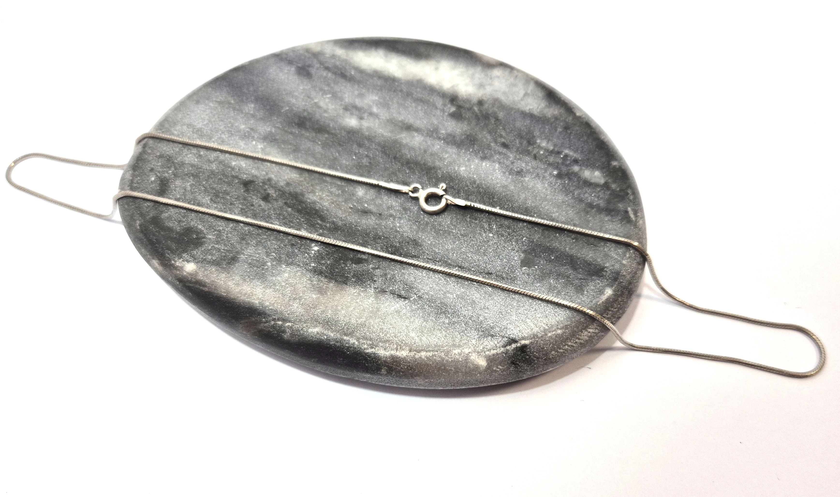 lancuszek-zmijka-srebrna-42cm925326g-cechy-brak