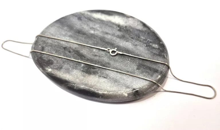 lancuszek-zmijka-srebrna-42cm925326g-cechy-brak