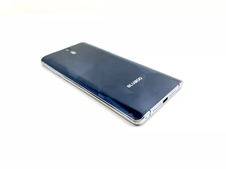 TELEFON BLUBOO XTOUCH 3/32GB 5''
