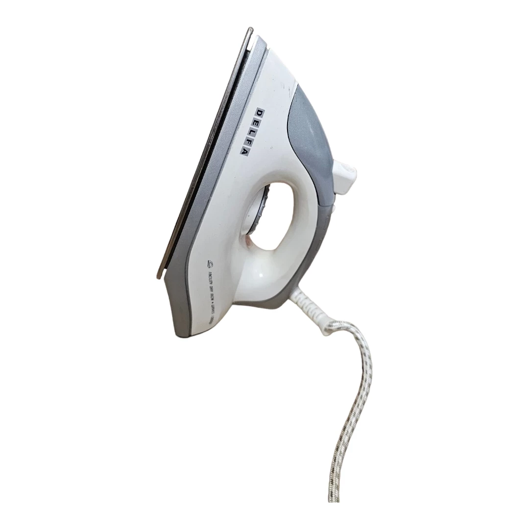 zelazko-delfa-1000w-stan-uzywany