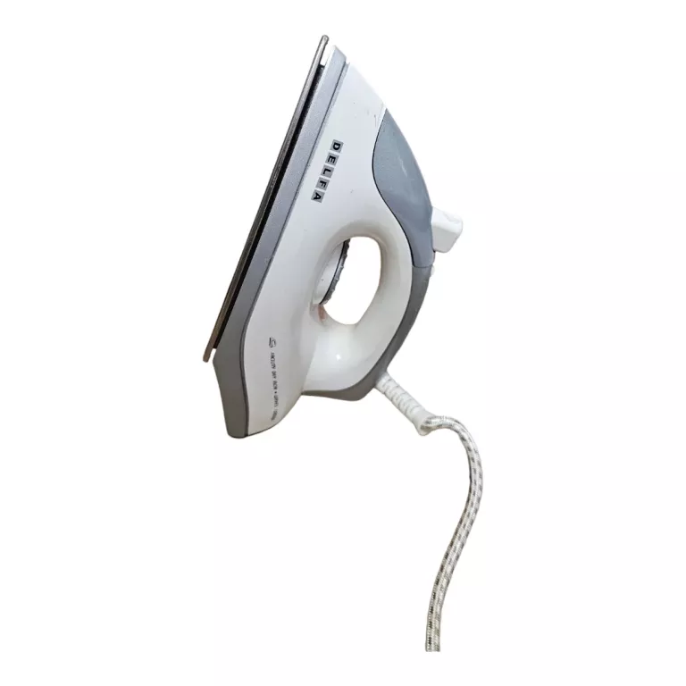 ŻELAZKO DELFA 1000W