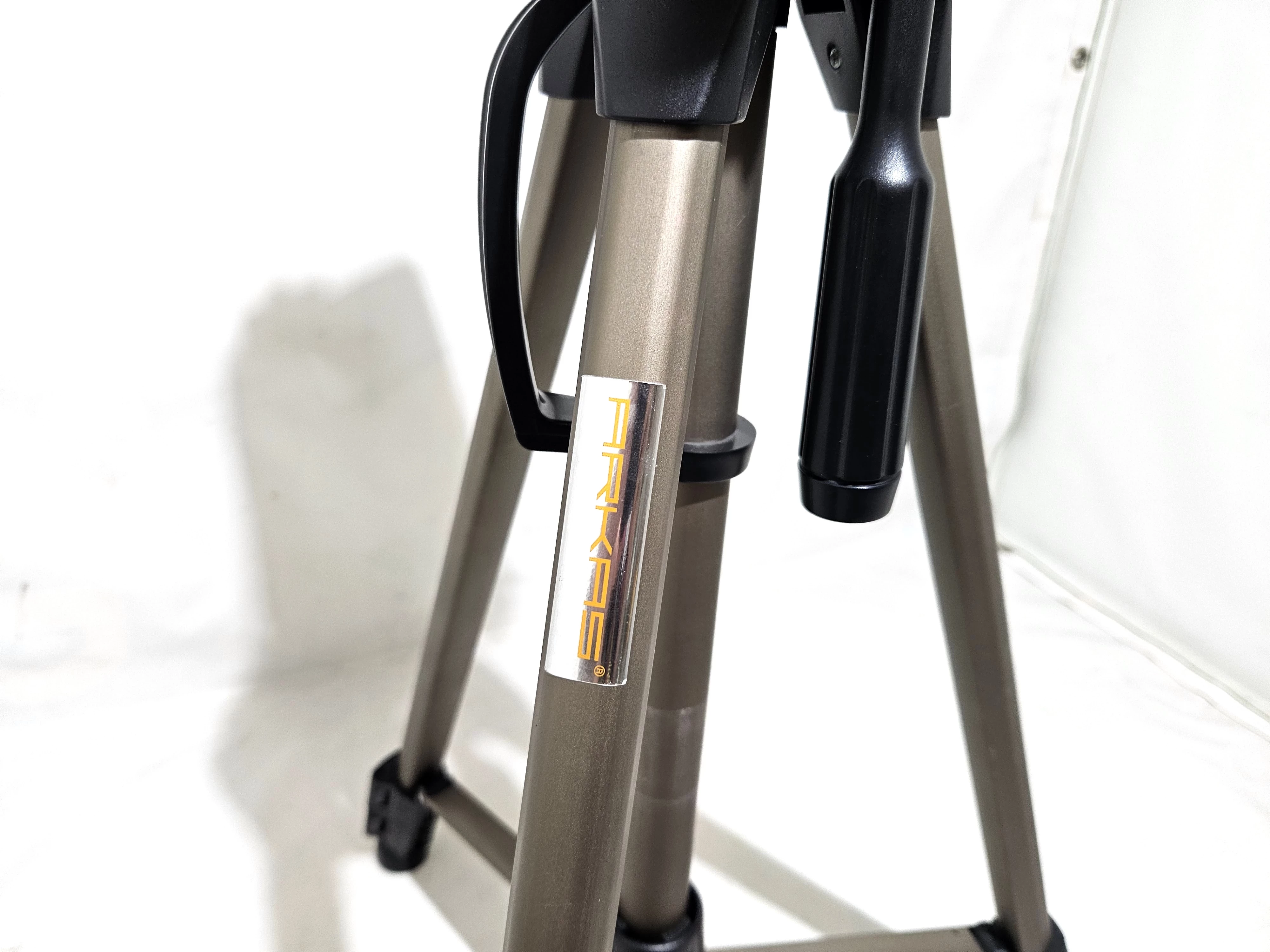 statyw-do-aparatu-arkas-stan-uzywany