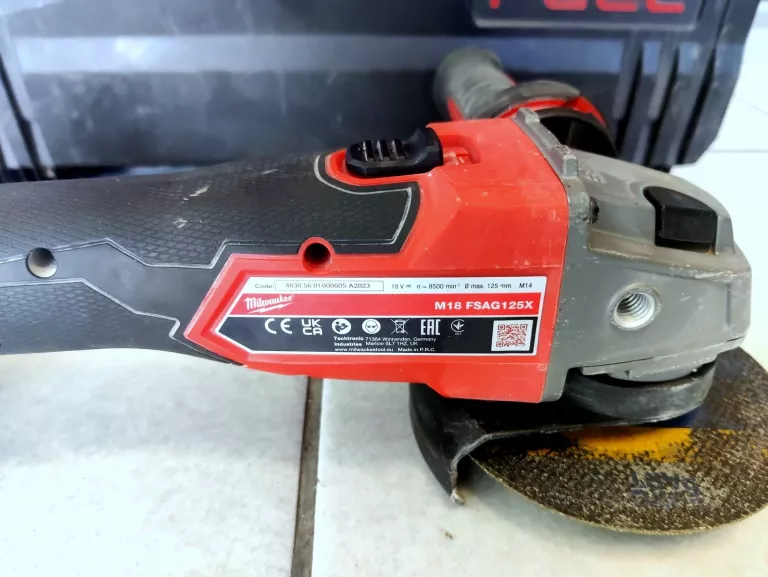 SZLIFIERKA KĄTOWA MILWAUKEE M18 FSAG125X