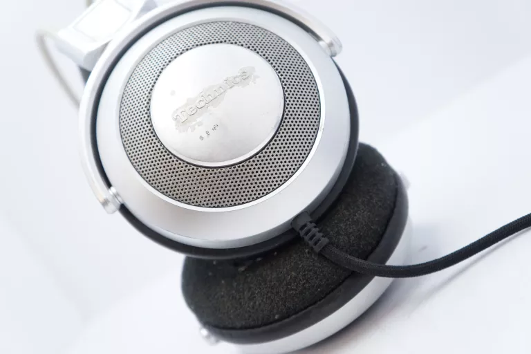 SŁUCHAWKI TECHNICS RP-F880