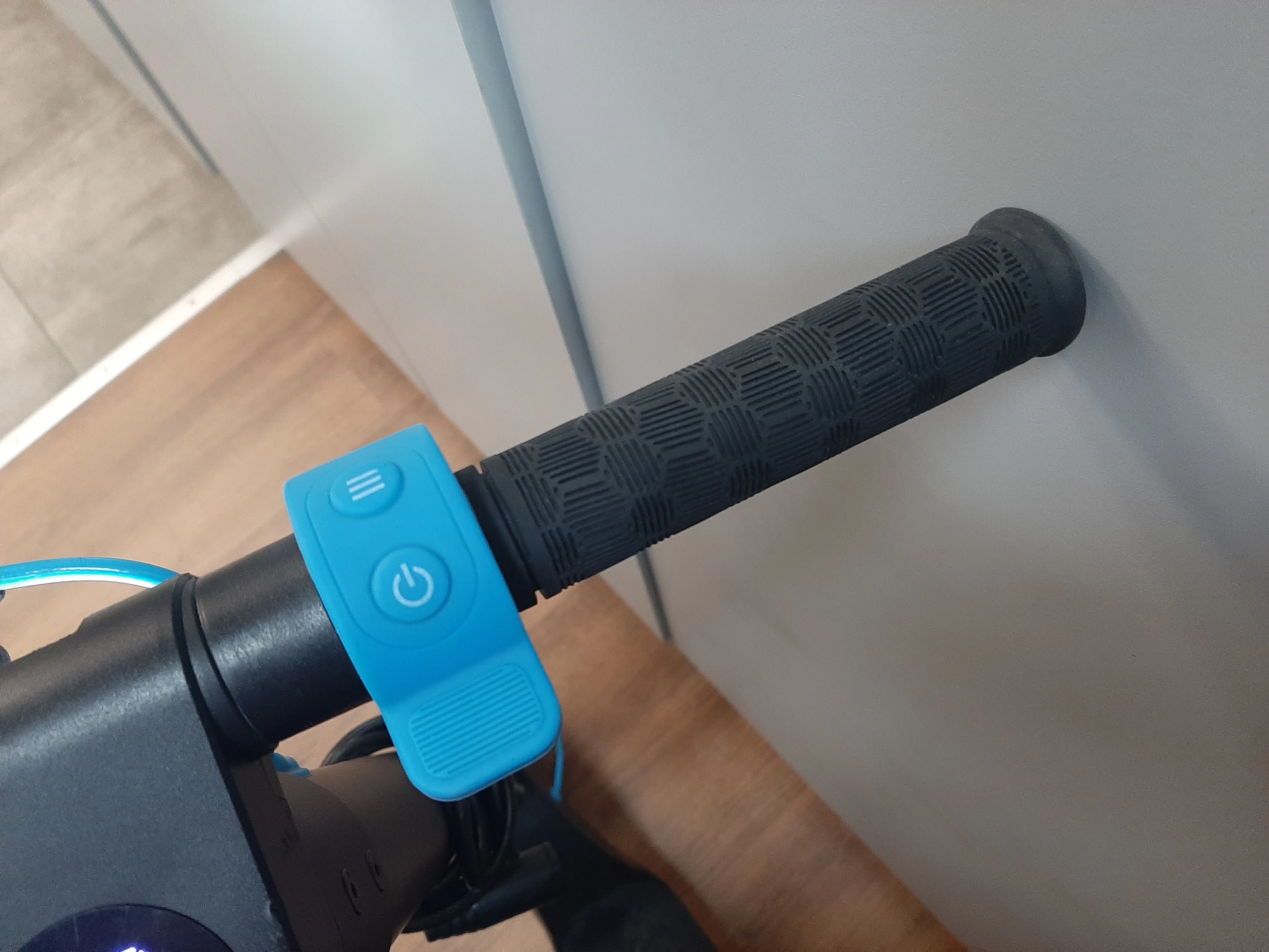 hulajnoga-elektryczna-blaupunkt-esc808-stan-11323-2