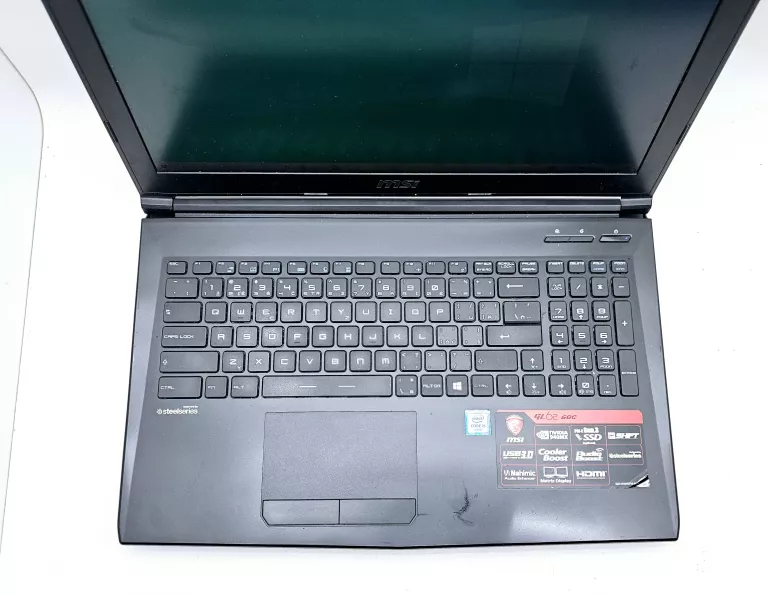 LAPTOP MSI GL62 6QC/ 256SSD/I5 6 GEN/8RAM/GFORCE 940MX W TORBIE + ŁAD OPI