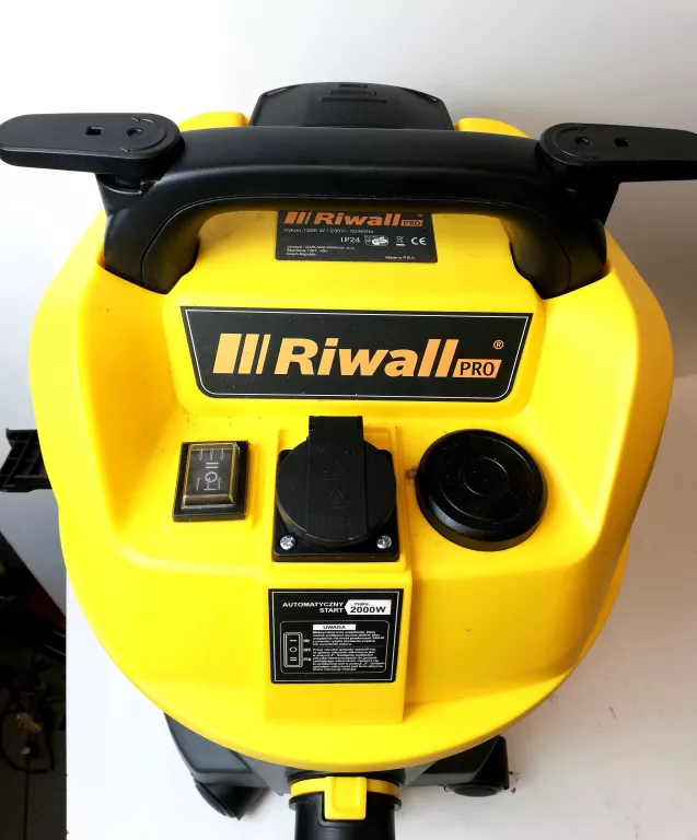 odkurzacz-przemyslowy-riwall-pro-zyga-3000-koncowki-caly-komplet-informacje-dodatkowe-128509-256