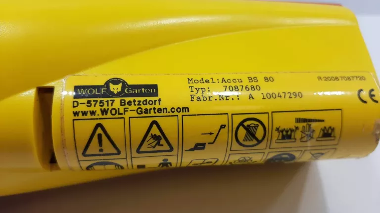 NOŻYCE AKUMULATOROWE WOLF GARTEN BS 80 Z ŁADOWARKĄ