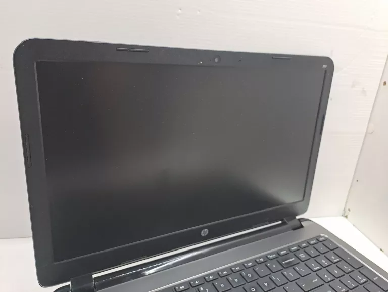 LAPTOP HP 250 G3 15,6" INTEL CELERON DUAL-CORE 4 GB / 256 GB WIN11