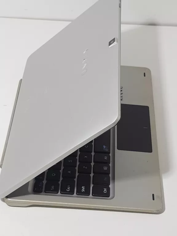 TABLET KIANO INTELECT X3 W10/32GB/2GB Z KLAWIATURA