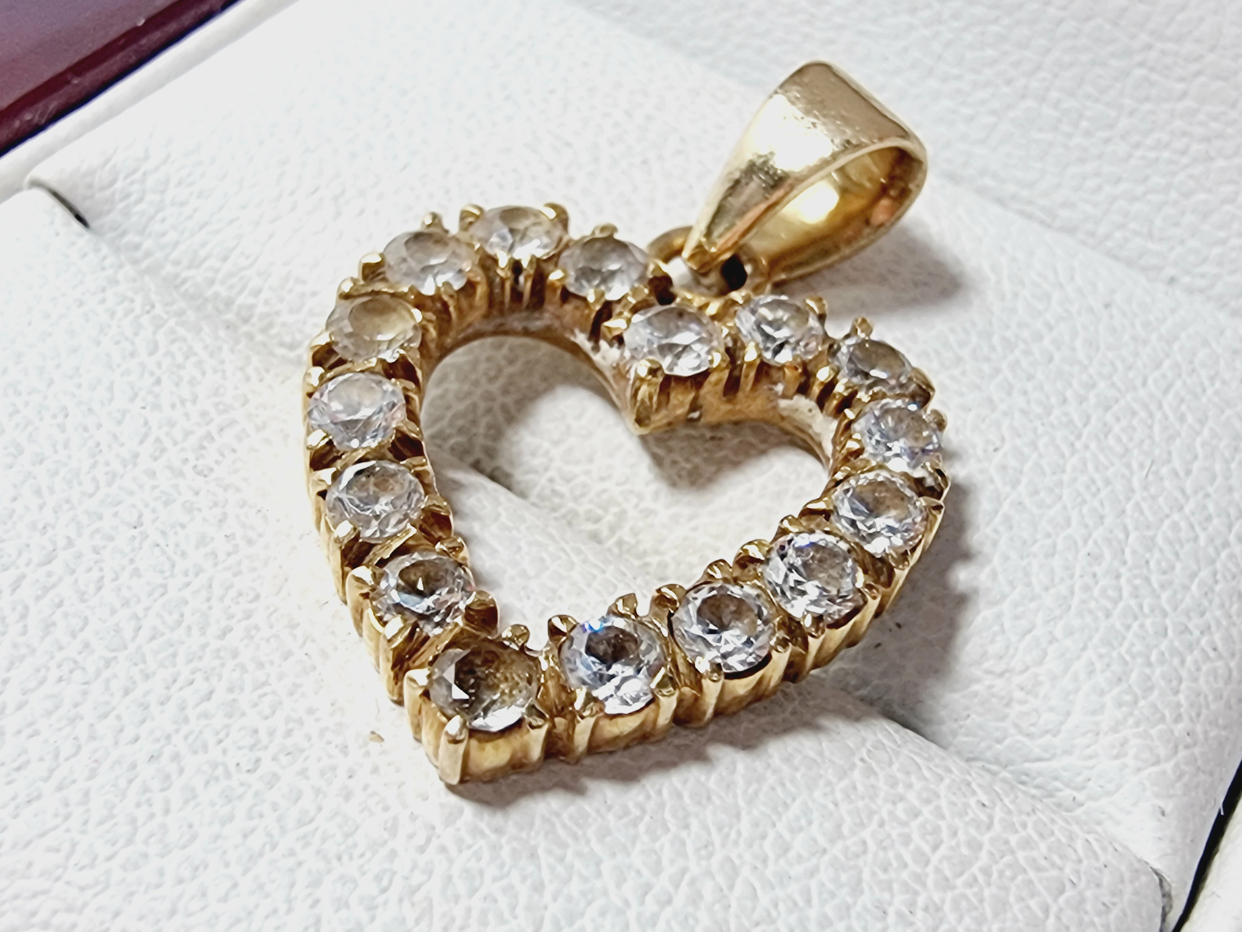 zlota-zawieszka-serduszko-w367-pr585-pulawska-26-warszawa