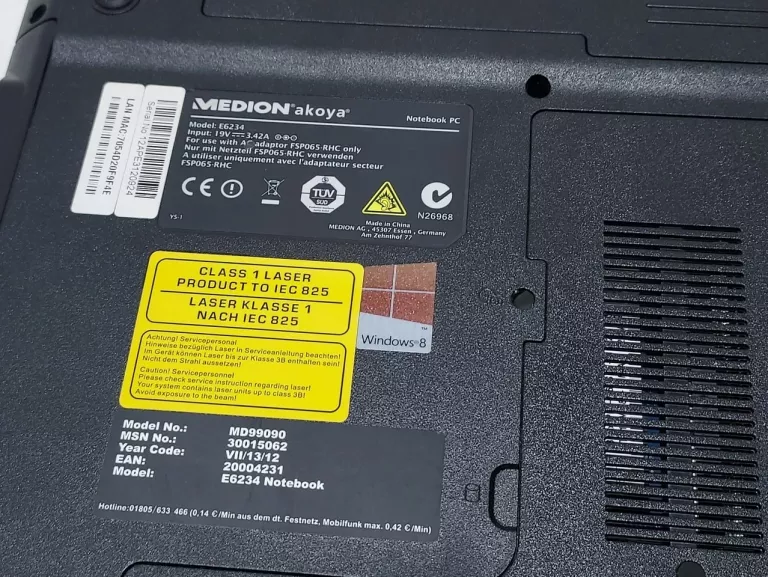 LAPTOP MEDION AKOYA E6234