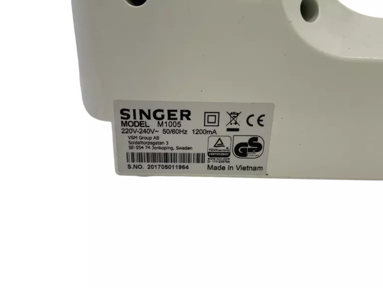 MASZYNA DO SZYCIA SINGER M1005 KOMPLET