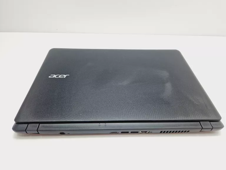 LAPTOP ACER ASPIRE ES 15 (N16C2) 4 GB / 1 TB HDD