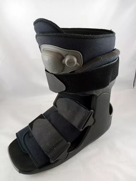 BUT ORTOPEDYCZNY NISKI Z POMPKĄ POWIETRZNĄ SOFTGAIT AIR WALKER BREG