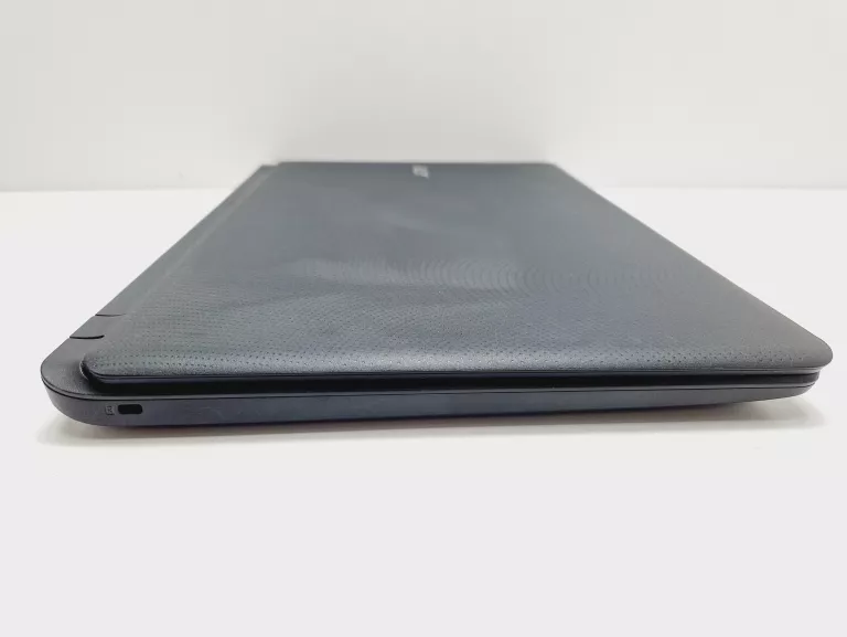 LAPTOP ACER ASPIRE ES 15 (N16C2) 4 GB / 1 TB HDD