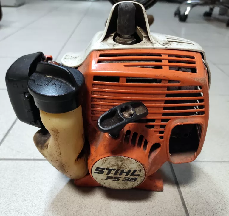 KOSA SPALINOWA STIHL FS38 0,9KM