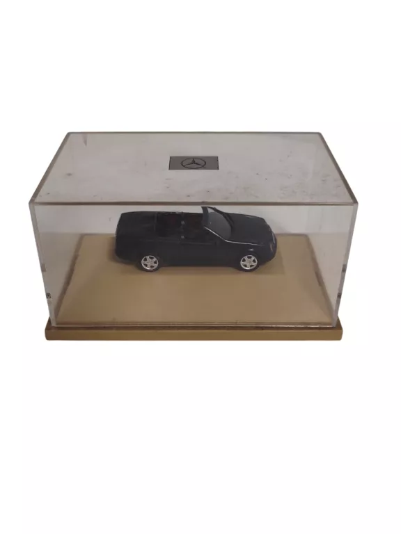 MODEL SAMOCHODU 1:64 MERCEDES BENZ CLK CABRIO CZARNY HERPA