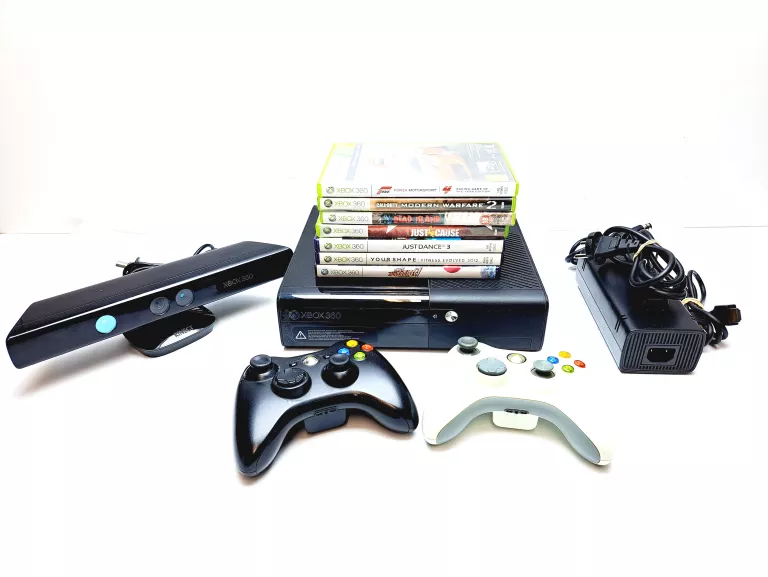 KONSOLA XBOX 360 + PADY + KINECT + GRY