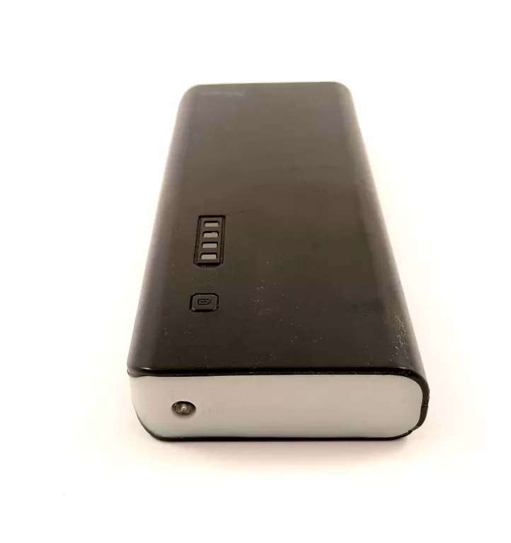 POWERBANK TRUST 21149 10 000 MAH + KABEL