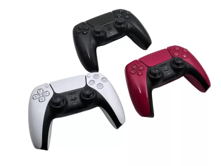 KONSOLA SONY PLAYSTATION 5 PS5 Z NAPĘDEM CFI-1216A 825GB + 3 PADY + 2 GRY