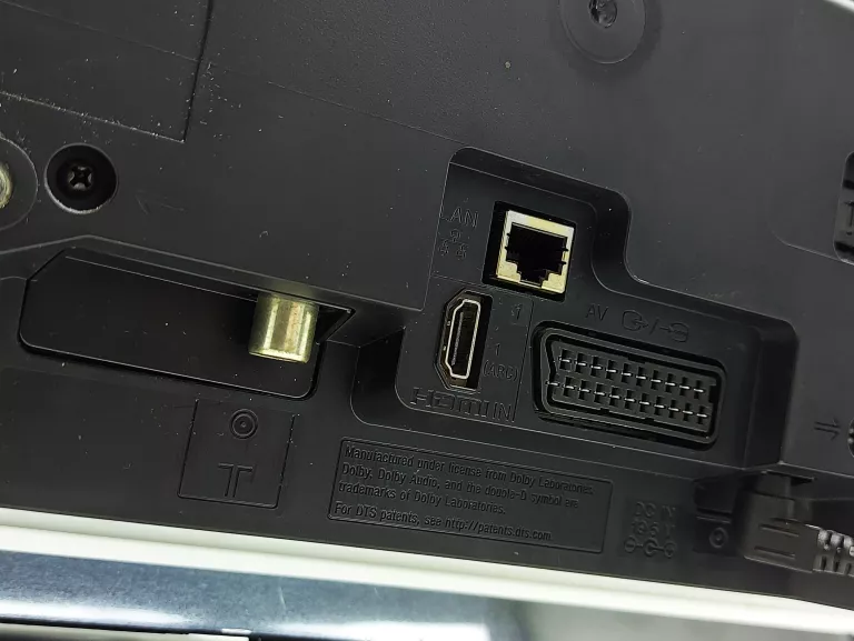 telewizor-sony-kdl32wd600-przekatna-ekranu-cale-3200