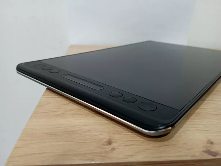 TABLET GRAFICZNY HUION KAMVAS PRO 12
