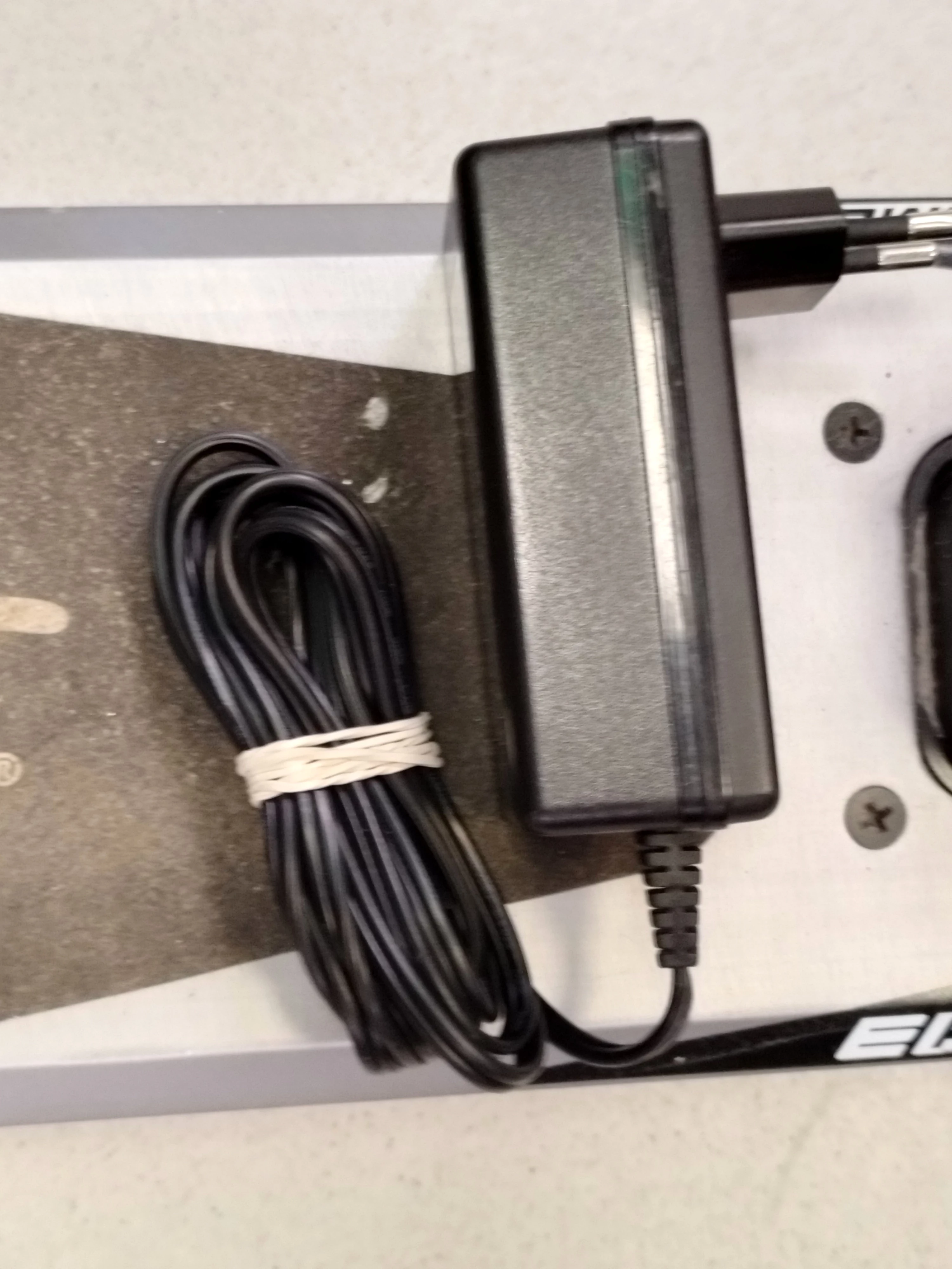 hulajnoga-razor-e-prime-air-250-w-24-kmh-marka-214-363217