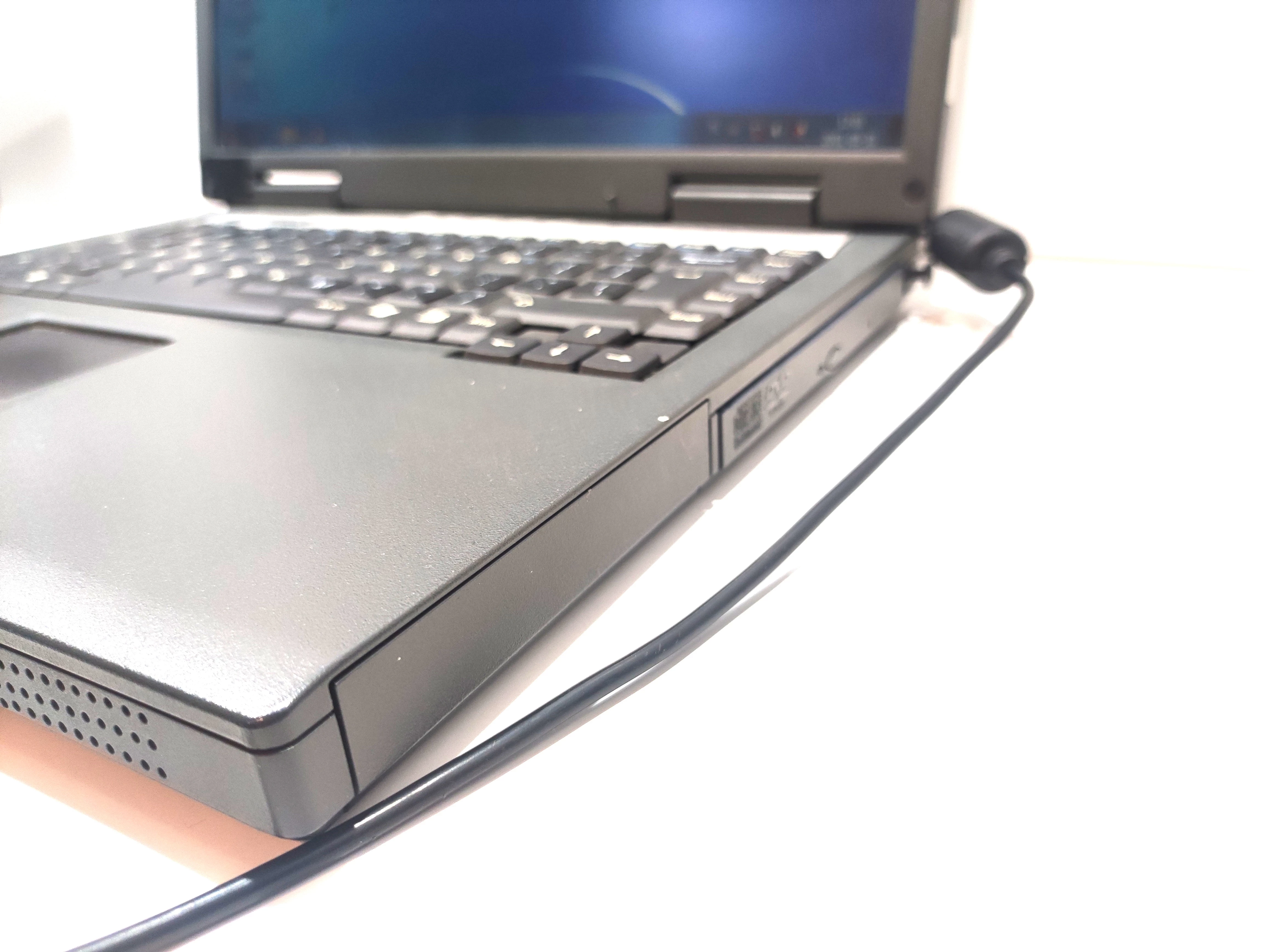 laptop-maxdata-pro-6000x-stan-11323-2