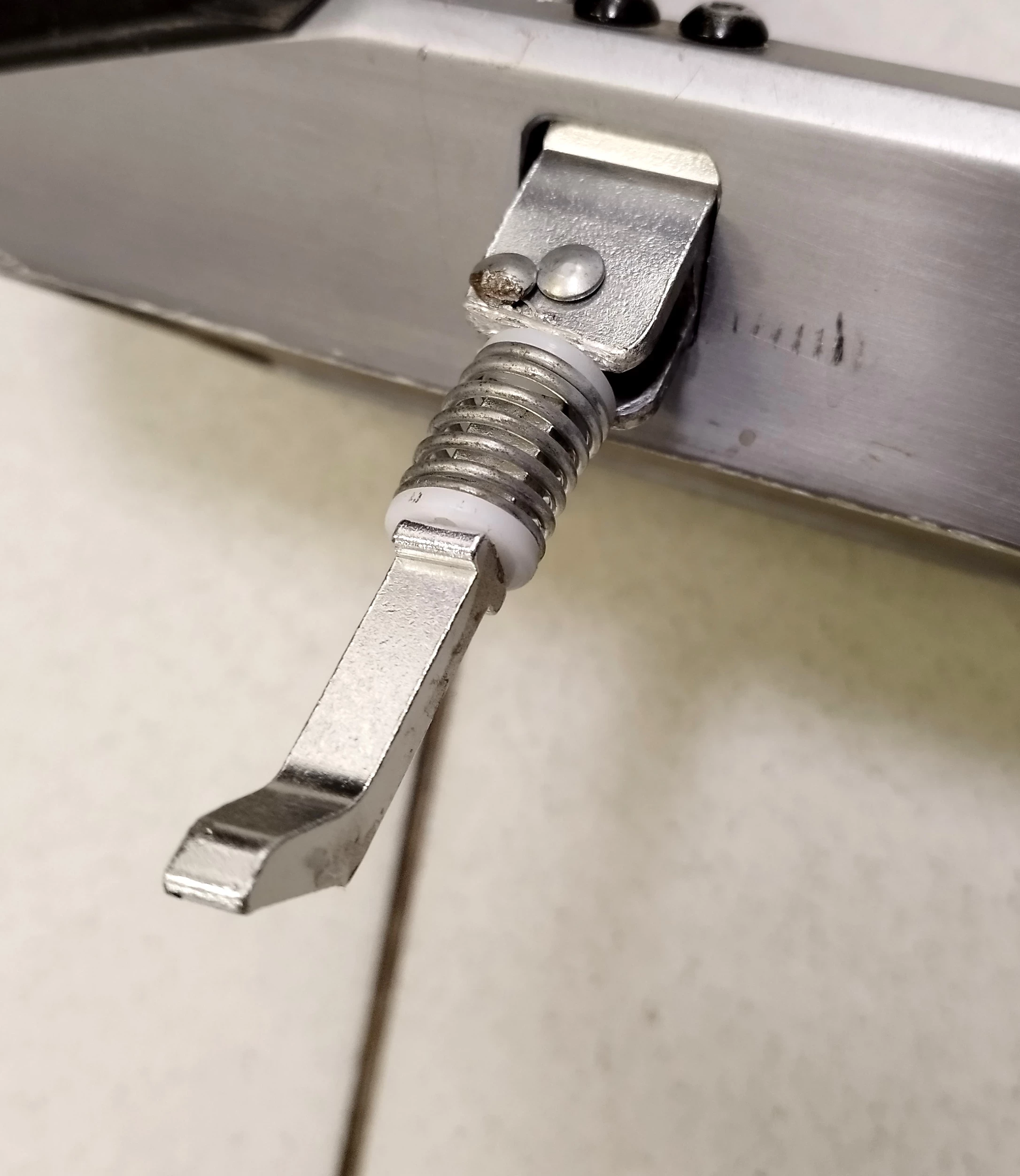 hulajnoga-razor-e-prime-air-250-w-24-kmh-model-e-prime