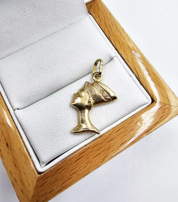 zlota-zawieszka-nefretete-159gr-p585-ean-gtin-5900025479223