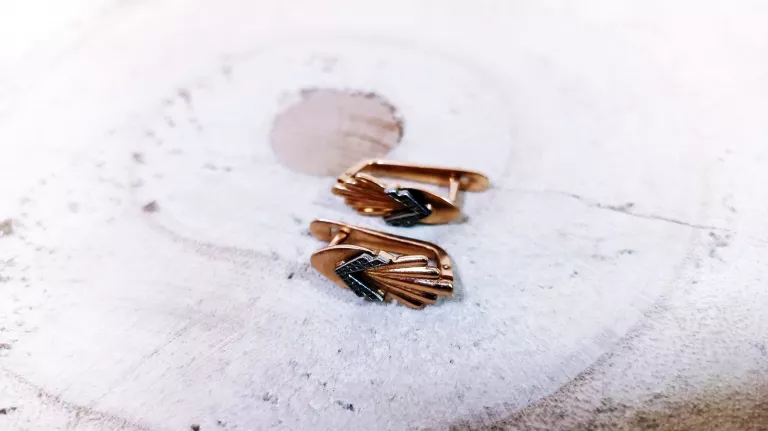 zlote-kolczyki-z-angielskim-zapieciem-401g-583p-kamien-17088-128