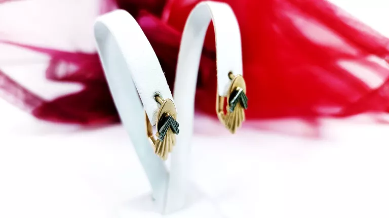 zlote-kolczyki-z-angielskim-zapieciem-401g-583p-rodzaj-2205-2