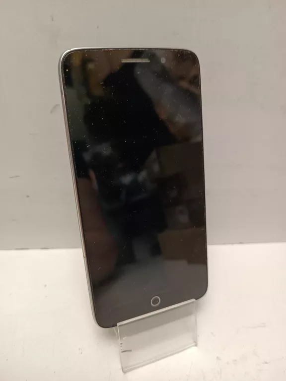 SMARTFON KRUGER&MATZ LIVE 3 2 GB / 16 GB