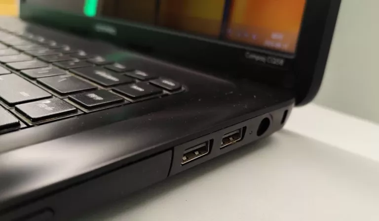 LAPTOP COMPAQ CQ58 8GB/250 GB