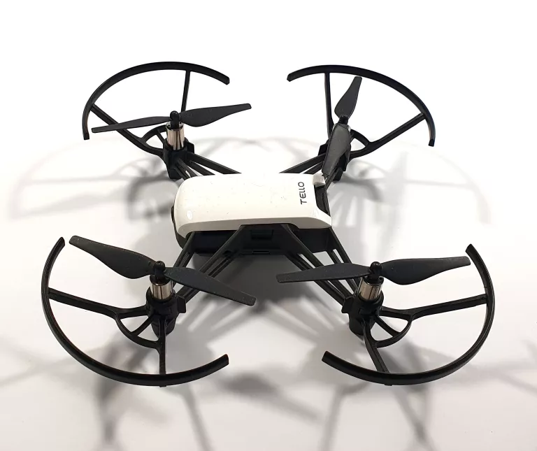 DRON DJI RYZE TELLO BOOST COMBO 13MIN 100M 5MPIX