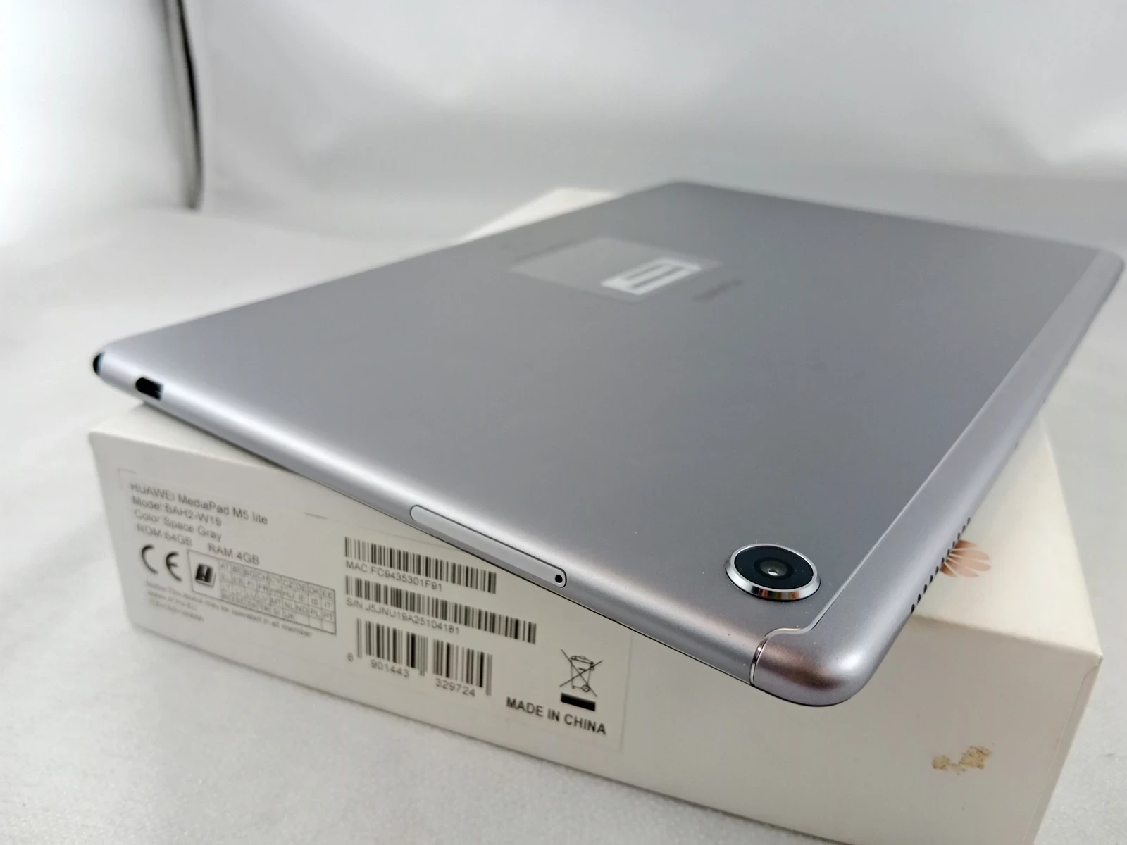 tablet-huawei-mediapad-m5-lite-10-101-464gb-lte-transmisja-danych-217-512