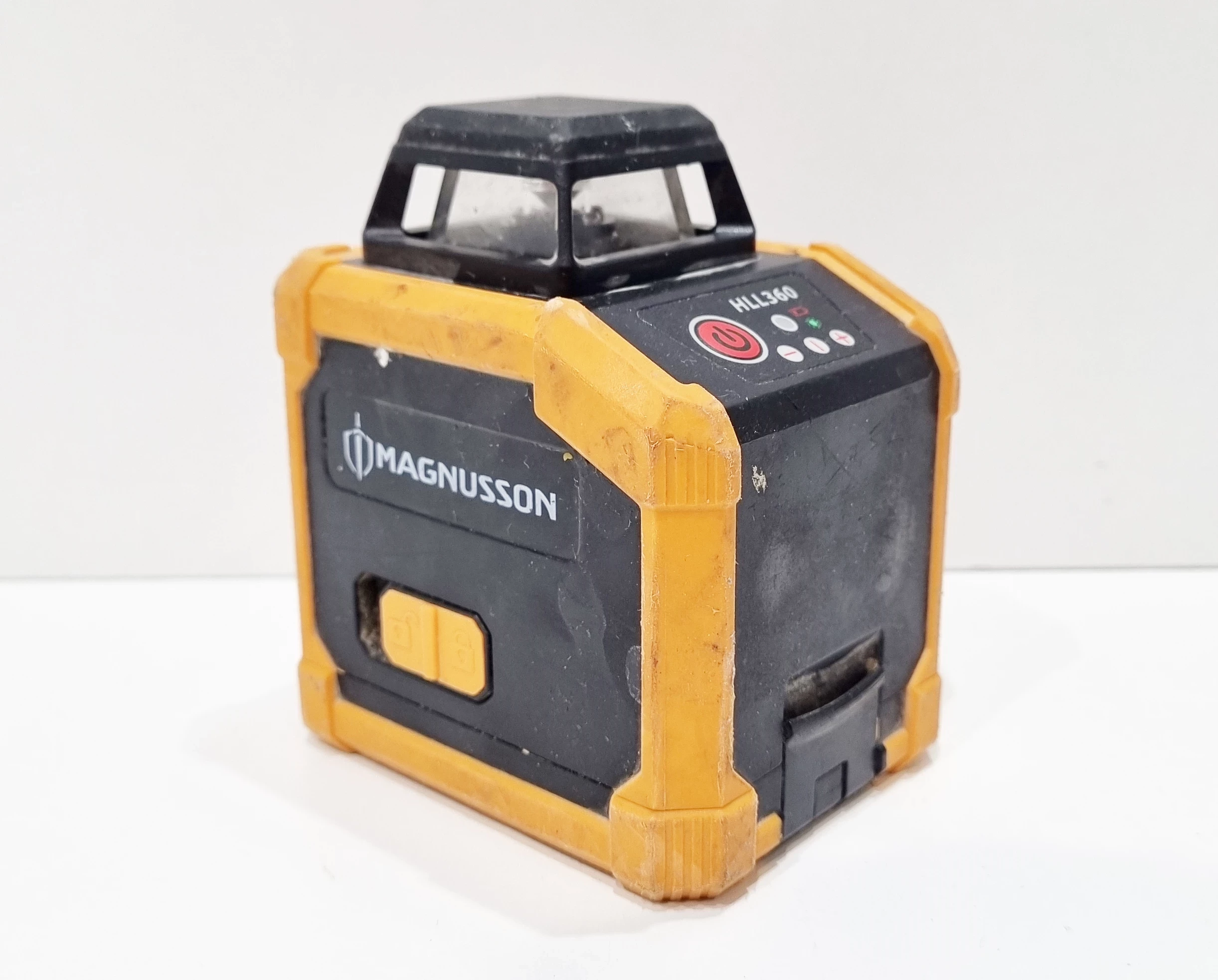 laser-magnusson-hll360-mlodziencza-1-warszawa