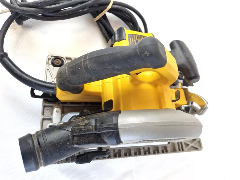 DWE576K PILARKA TARCZOWA DEWALT +WALIZKA