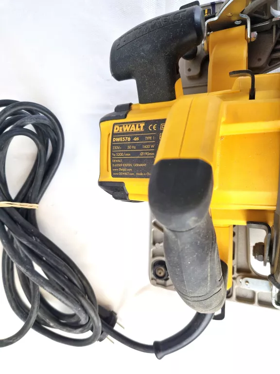 DWE576K PILARKA TARCZOWA DEWALT +WALIZKA