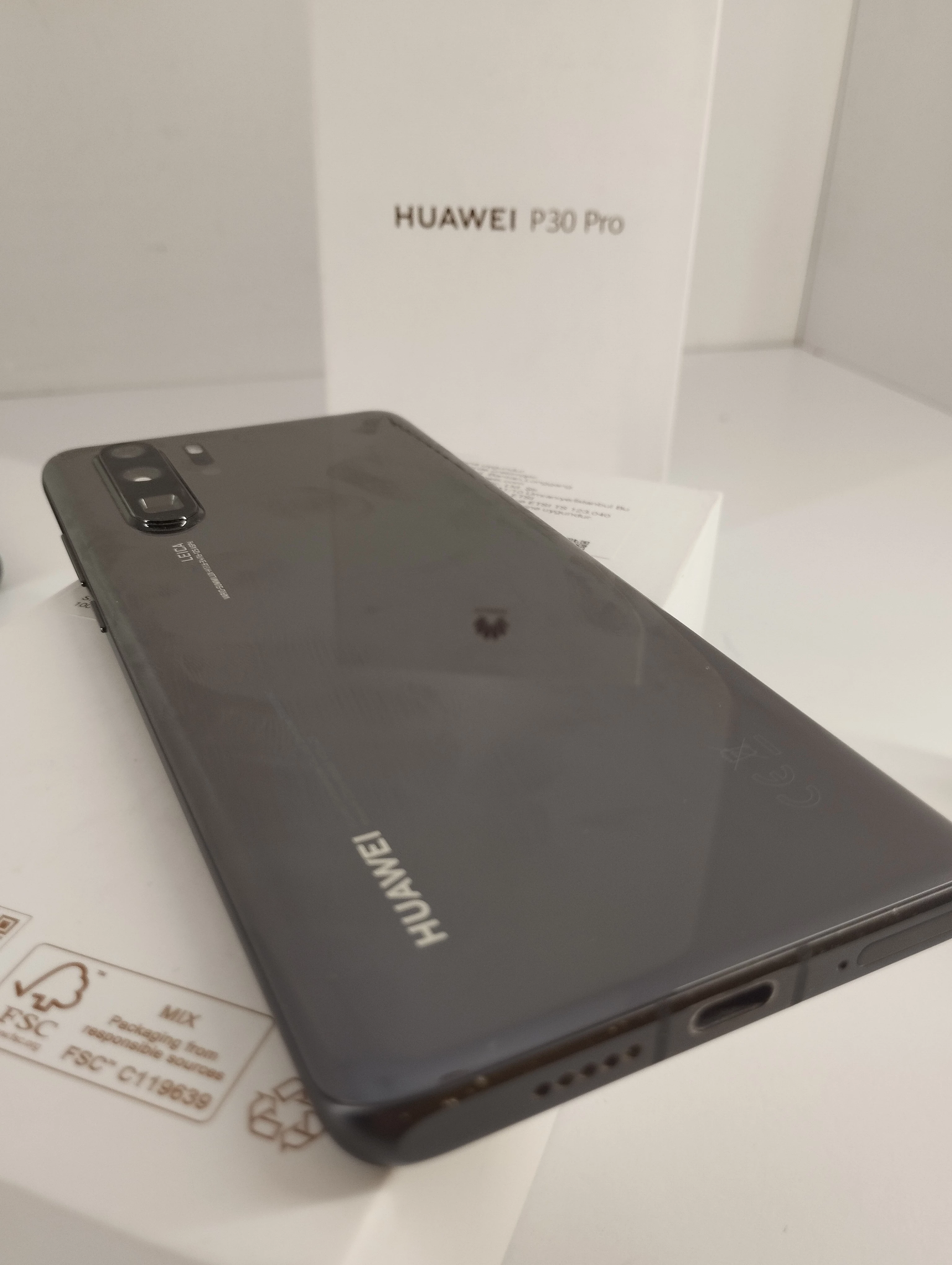 telefon-huawei-p30-pro-6128-stan-11323-2