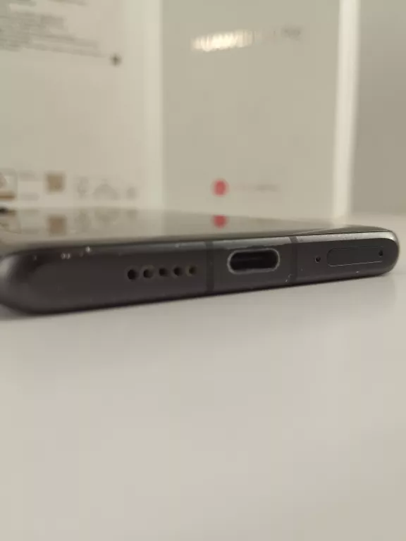 telefon-huawei-p30-pro-6128-kod-producenta-51093snb