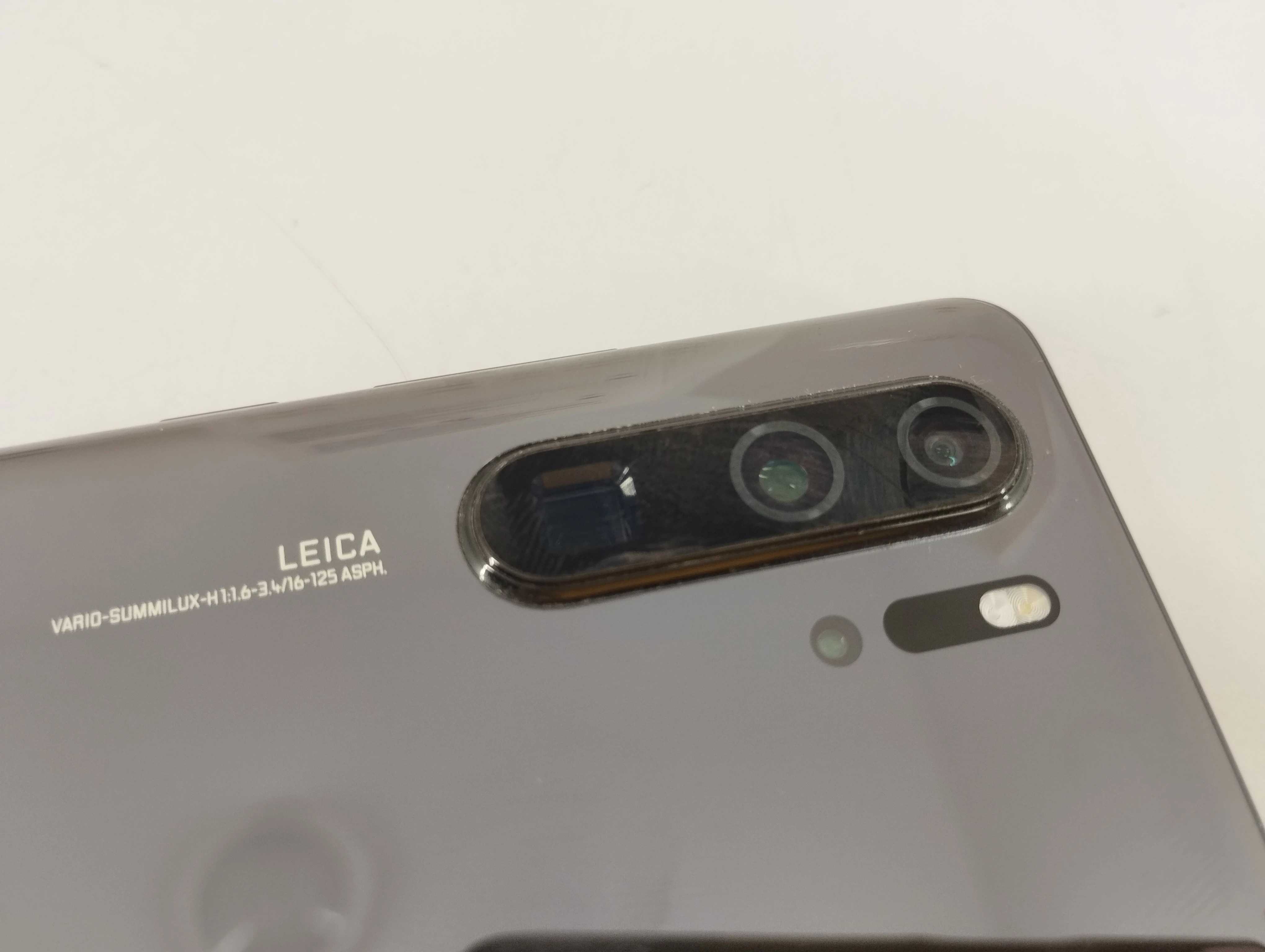 telefon-huawei-p30-pro-6128-typ-202685-212929