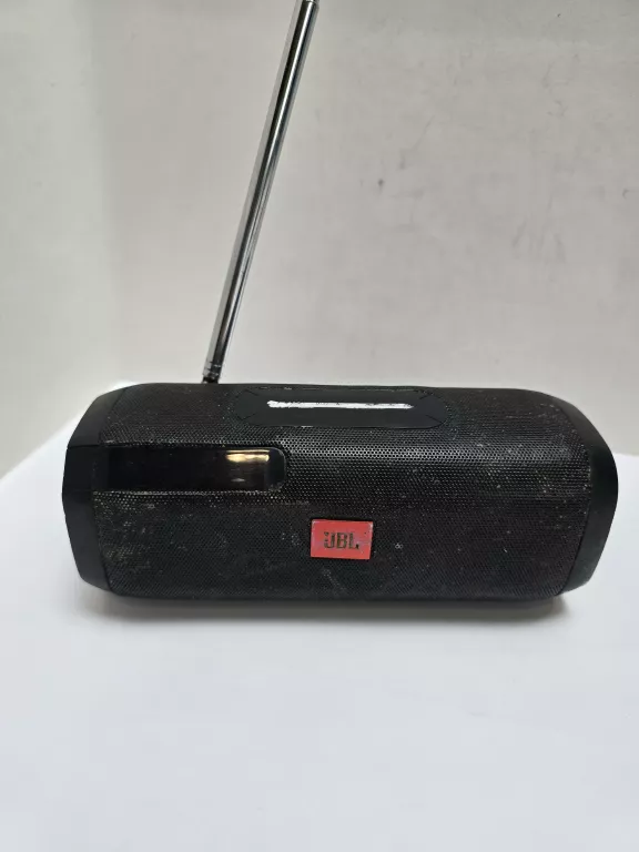 GŁOŚNIK JBL TUNER Z RADIEM