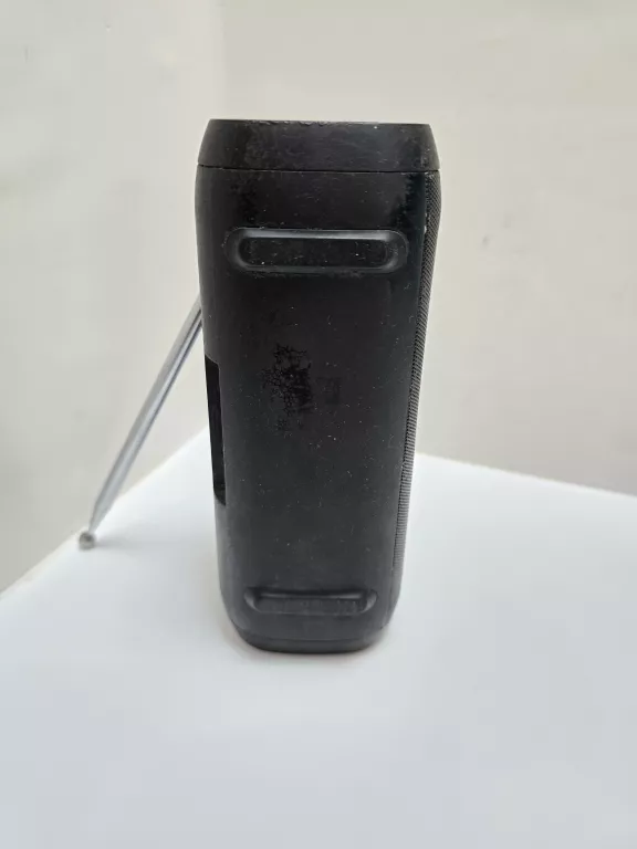 GŁOŚNIK JBL TUNER Z RADIEM