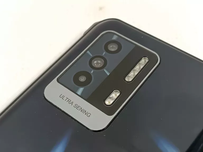 TELEFON OUKITEL WP17 8GB 128GB NFC 8300MAH HELIO G95 OPIS!!!