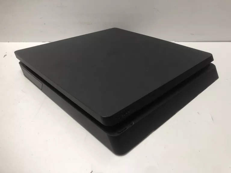 KONSOLA PS4 SLIM 500GB