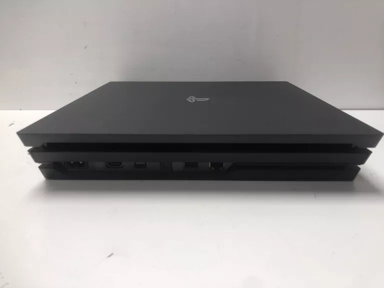 KONSOLA SONY PLAYSTATION 4 PRO 1TB