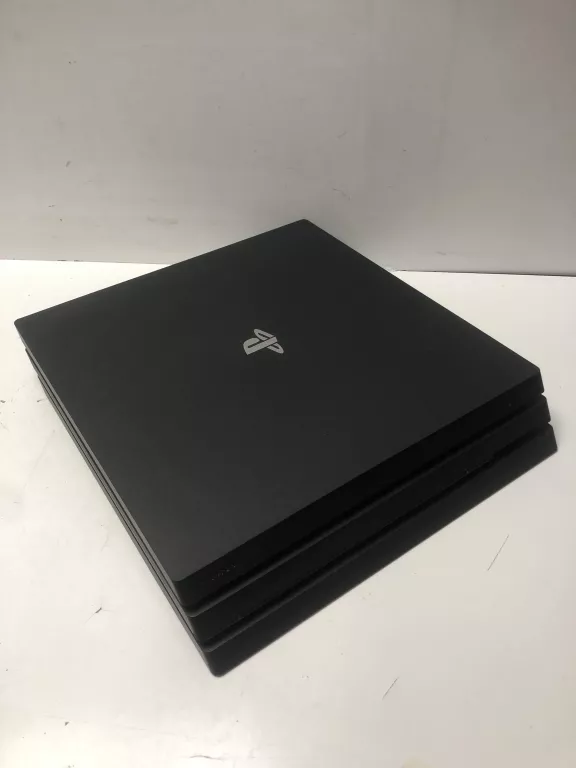 KONSOLA SONY PLAYSTATION 4 PRO 1TB