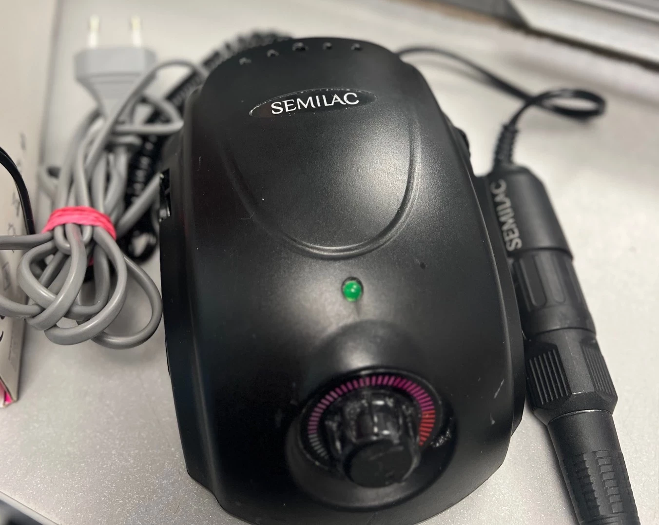 frezarka-do-paznokci-semilac-65w-czarna-65-w-stan-11323-2